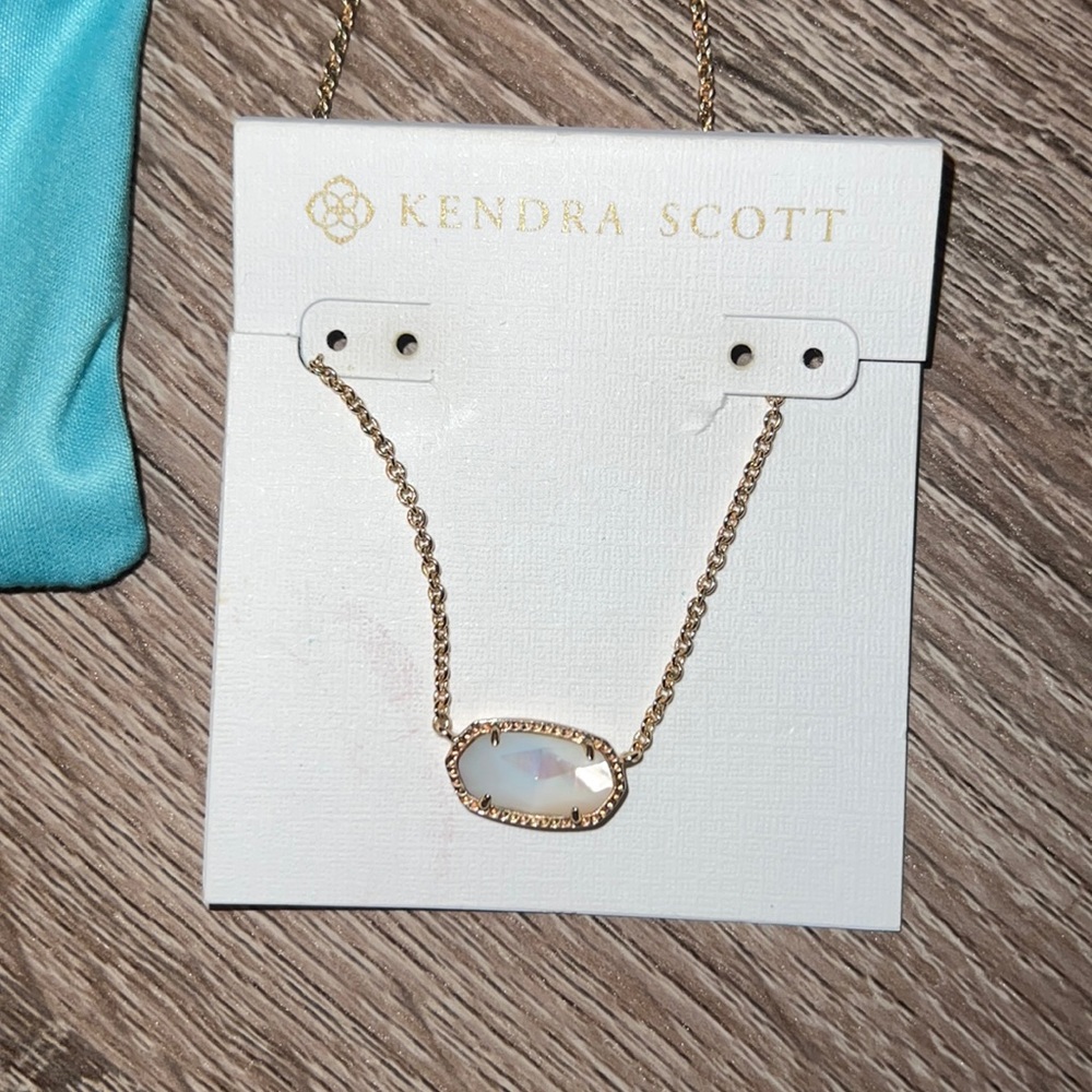 Kendra Scott Elisa Pendant Necklace